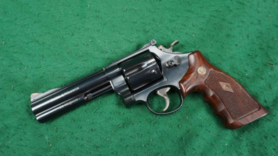 S&W Smith 29 29-5 Classic Series 44 44mag 5" Blue w/ Master Action Package