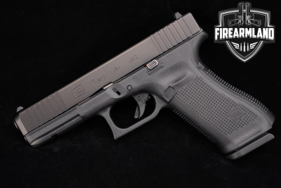 Glock 17 Gen5 9mm 4.49" G17 Gen-5 +3 MAGS & ORIG CASE