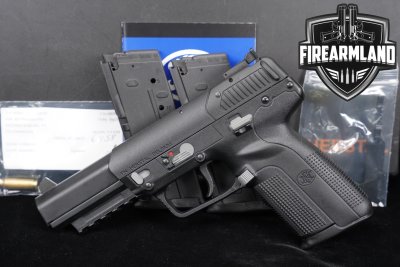 FN Herstal Five-seveN USG 5.7x28 CHF Chrome Barrel +3 MAGS & ORIG CASE