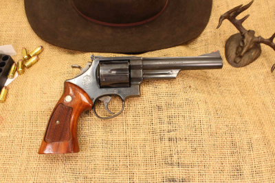 Smith & Wesson 29-3 44Mag/6" Blued Wood 3T's Pre-Lock 1982-1985 Dirty Harry