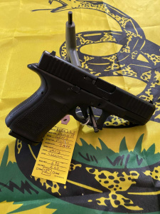 Glock 19 Gen 5 great shape 2 mags