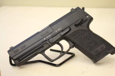 Heckler & Koch USP Variant 3 9mm Item P-42