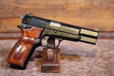 Belgian Browning Hi Power .40 S&W 4.5" bbl One Mag Bright