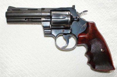 Colt  Python  357 Magnum revolver 4" bbl    C&R