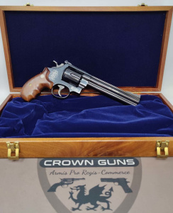 S&W 29 Classic (29-6) 44 magnum, Pre-Lock, Wood Display Case, EXCELLENT