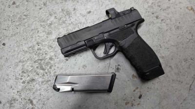 Springfield Armory Hellcat Pro Comp OSP Hex Wasp 9mm (2 Mags)