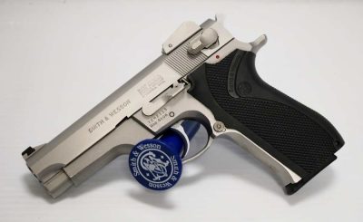 Smith & Wesson 5906 9mm Stainless DA/SA Semi Auto Pistol - 4" Bbl. 15 Rd