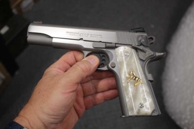 COLT 1911 COMPETITION 38 SUPER STAINELSS LIKE NEW NO RESERVE