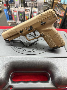 FNH-USA - Five-seveN - 5.7x28mm - FDE - 2-20RD MAGS - CLEAN - USED!